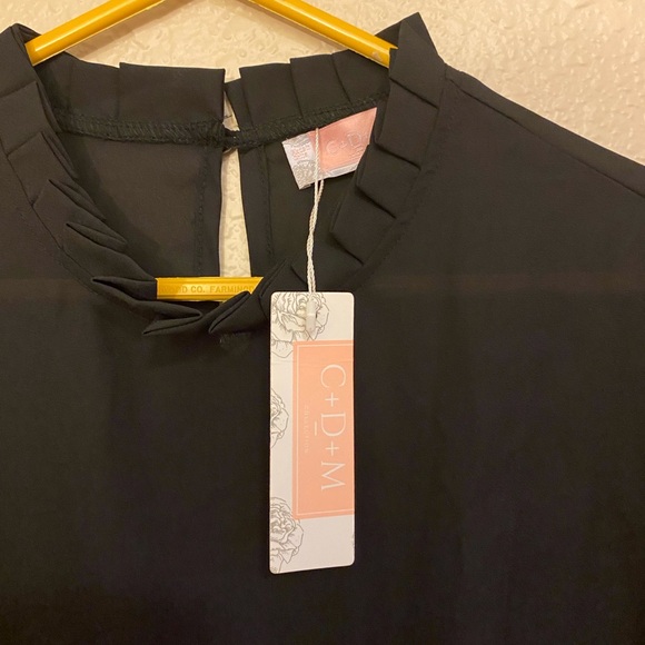 NWT Black Lace Sleeve Blouse - Picture 4 of 4